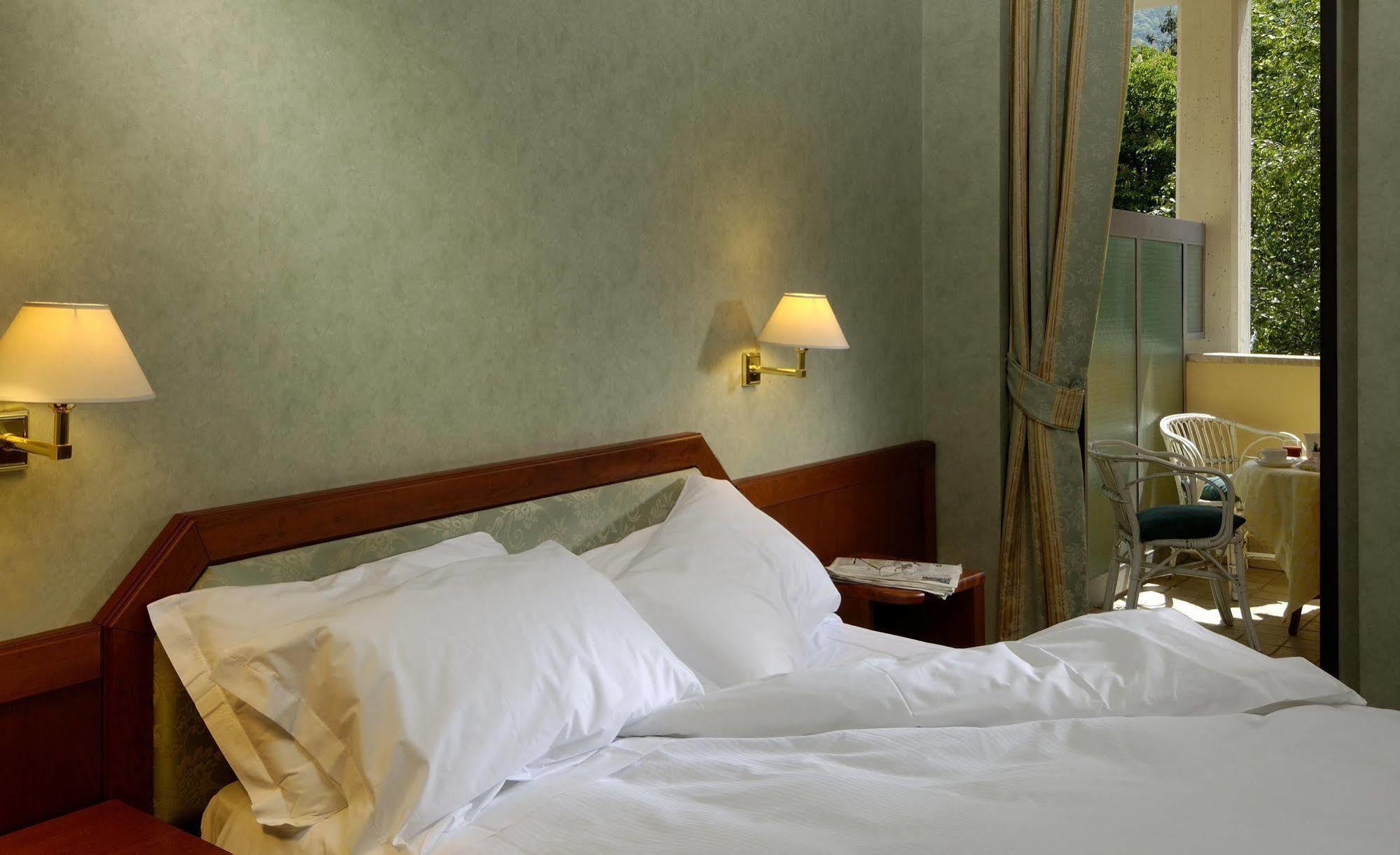 Rizzi Aquacharme Hotel & Spa Boario Terme Eksteriør billede