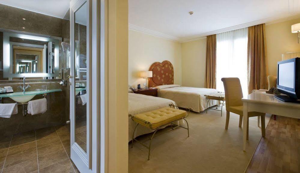 Rizzi Aquacharme Hotel & Spa Boario Terme Eksteriør billede